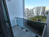 Girne'nin kalbinde, çevre yolunun hemen altında yer alan bu muhteşem 2+1 penthouse