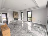 Lapta sahil yürüyüş yoluna yakın satılık 4+1 villa