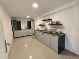 Lefkoşa’nın Kalbinde Prestijli Kiralık İş Merkezi!