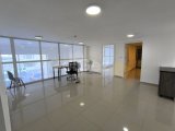 Lefkoşa’nın Kalbinde Prestijli Kiralık İş Merkezi!