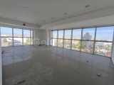 Lefkoşa’nın Kalbinde Prestijli Kiralık İş Merkezi!