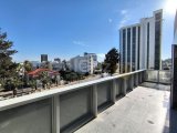 Lefkoşa’nın Kalbinde Prestijli Kiralık İş Merkezi!