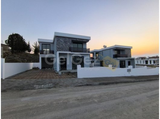 Gönyelinin Eşsiz Tepe üzeri şehir Manzaralı 3+1 Türk koçanlı Villa