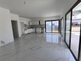 LEFKOŞA KÜÇÜK KAYMAKLI'DA TÜRK KOÇANLI PENTHOUSE