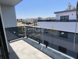 LEFKOŞA KÜÇÜK KAYMAKLI'DA TÜRK KOÇANLI PENTHOUSE