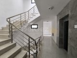 Lefkoşa Küçük Kaymaklı’da Dağ ve şehir manzaralı Türk Koçanlı Lüks Penthouse
