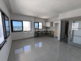 Lefkoşa Küçük Kaymaklı’da Dağ ve şehir manzaralı Türk Koçanlı Lüks Penthouse