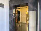 Lefkoşa'nin Merkezi kumsalda 1+1 havuzlu penthouse