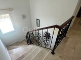 Alsancak'ta satılık 3+1 villa