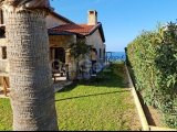 Girne, Alagadi'de günlük kiralık 3+1 villa