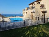 Girne, Alagadi'de günlük kiralık 3+1 villa