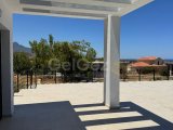 Girne, Alagadi'de Satılık 3+1 Lüks Villa - En İyi Kıyı Yaşamı! ????