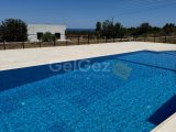 Girne, Alagadi'de Satılık 3+1 Lüks Villa - En İyi Kıyı Yaşamı! ????