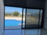 Girne, Alagadi'de Satılık 3+1 Lüks Villa - En İyi Kıyı Yaşamı! ????