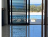 Girne, Alagadi'de Satılık 3+1 Lüks Villa - En İyi Kıyı Yaşamı! ????