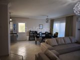 Girne, Alsancak bölgesinde satılık bakımlı 3+1 daire 130m2