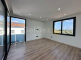 Girne, Alsancak'ta satılık 4+1 muhteşem villa