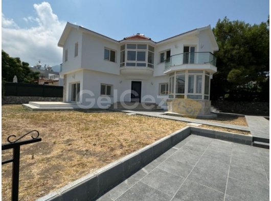 Girne, Alsancak bölgesinde satılık 3+1 villa