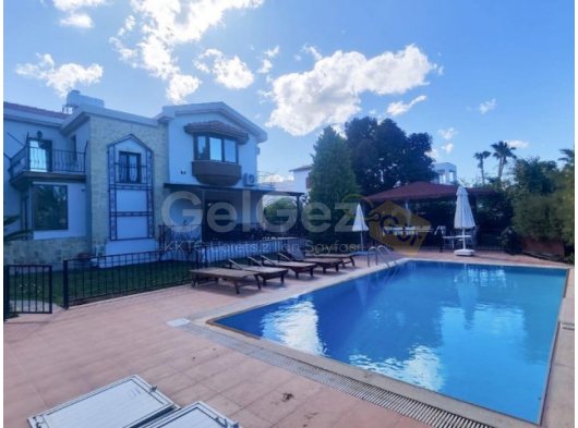 Girne Bellapais'te günlük kiralık 4+1 villa