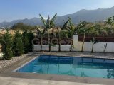 Girne, Bellapais'te satılık muhteşem, geniş 5+2 villa