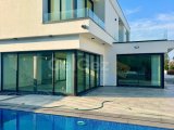 Girne, Bellapais'te satılık muhteşem, geniş 5+2 villa