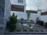 Girne, Bellapais'te satılık muhteşem, geniş 5+2 villa