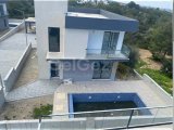 Girne Bellapaiste satılık geniş tripleks 4+1 villa