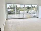 Girne Çaralköy'de satılık 5+2 villa