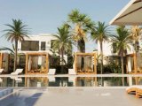 Girne Edremit'te satılık 4+1 muhteşem üç katlı villa!