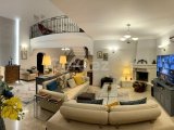 Girne Edremit bölgesinde satılık 5+1 villa