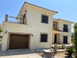 Girne, Esentepe bölgesinde satılık 4+1 villa