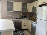 Girne Merkez'de satılık 1+1 daire