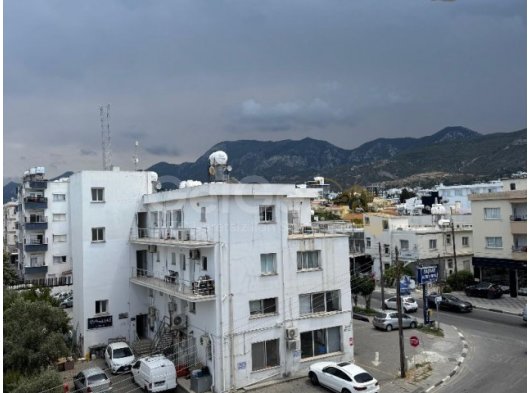 Girne Merkez'de satılık 1+1 daire