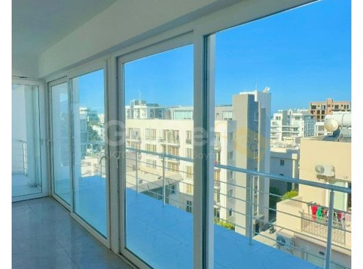 Girne Merkez'de satılık 2+1 penthouse