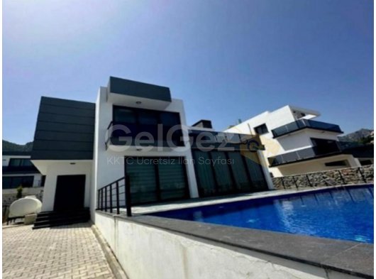Girne, Karmi bölgesinde satılık 4+1 villalar 200m2