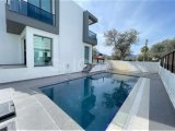 Girne, Ozanköy'de satılık 3+1 muhteşem villa
