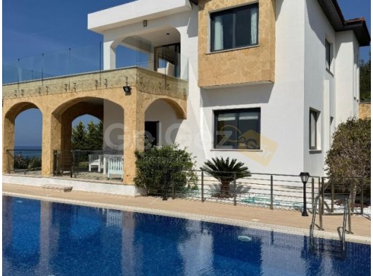 Gazimağusa, Tatlısu bölgesinde satılık muhteşem 4+1 villa