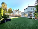 satılık 3+1villa girne alsancak bölgesi güneş enerjisi sistemi kış bahçeli 25 çeşit meyve ağacı geniş açık plan modern mutfak