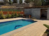 Girne Bahçeli bölgesinde satılık 3+1 villa