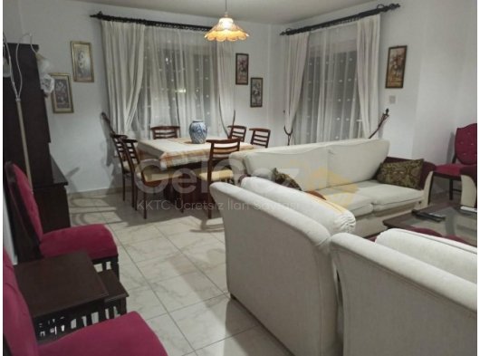 Girne Merkez'de satılık 3+1 daire