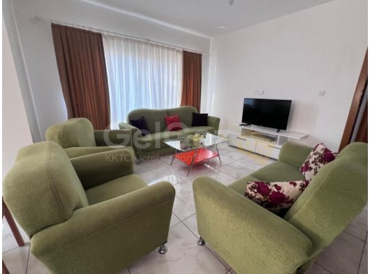 satılık 3+1 daire merkezi konum kira getirisi ve krediye uygun Mağusa Karakol Bölgesi/Jeneratör/Asansör/2 teras/Deniz manzarası