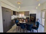 GAZİMAĞUSA MUTLUYAKA BÖLGESİ MÜSTAKİL EV 2+1 BÜYÜK BALKON GENİŞ BAHÇE