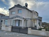 satılık 4+1 villa Mağusa Salamis otel bölgesi/Merkezi konum/Deniz yürüme mesafesi/Fırsat fiyat