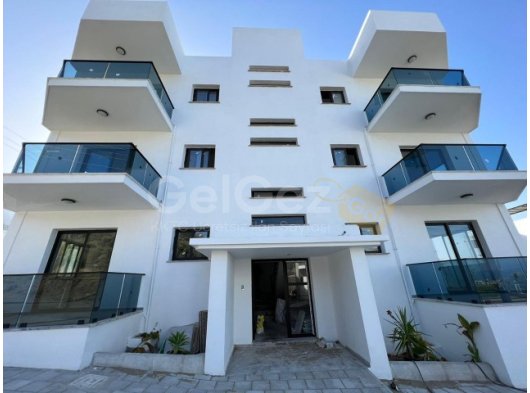 Girne, Alsancak'ta satılık 2+1 ve 3+1 daireler