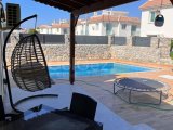 Girne, Alsancak'ta satılık 4+1 villa