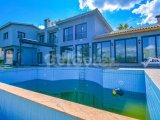 Girne, Alsancak'ta satılık muhteşem 5+2 villa