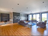 Girne, Alsancak'ta satılık muhteşem 5+2 villa