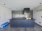 Girne, Alsancak'ta satılık muhteşem 5+2 villa