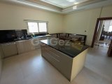 Girne, Edremit'te satılık 4+2 lüks villa