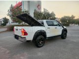 33 Model Otomatik Toyota Hilux